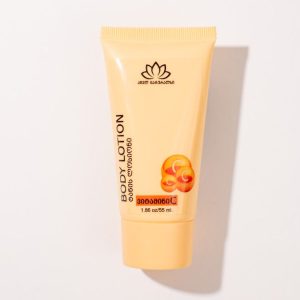 Vitamin C and hyaluronic after tanning